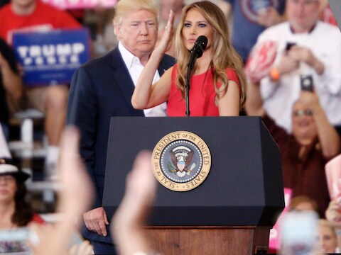 Melania Trump gisteren voor haar speech in Florida.