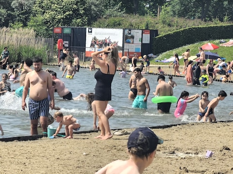 Drukte in De Nekker. 