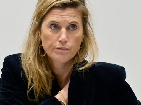 Voormalig minister van Binnenlandse Zaken Annelies Verlinden (CD&V) ligt onder vuur bij de oppositie.
