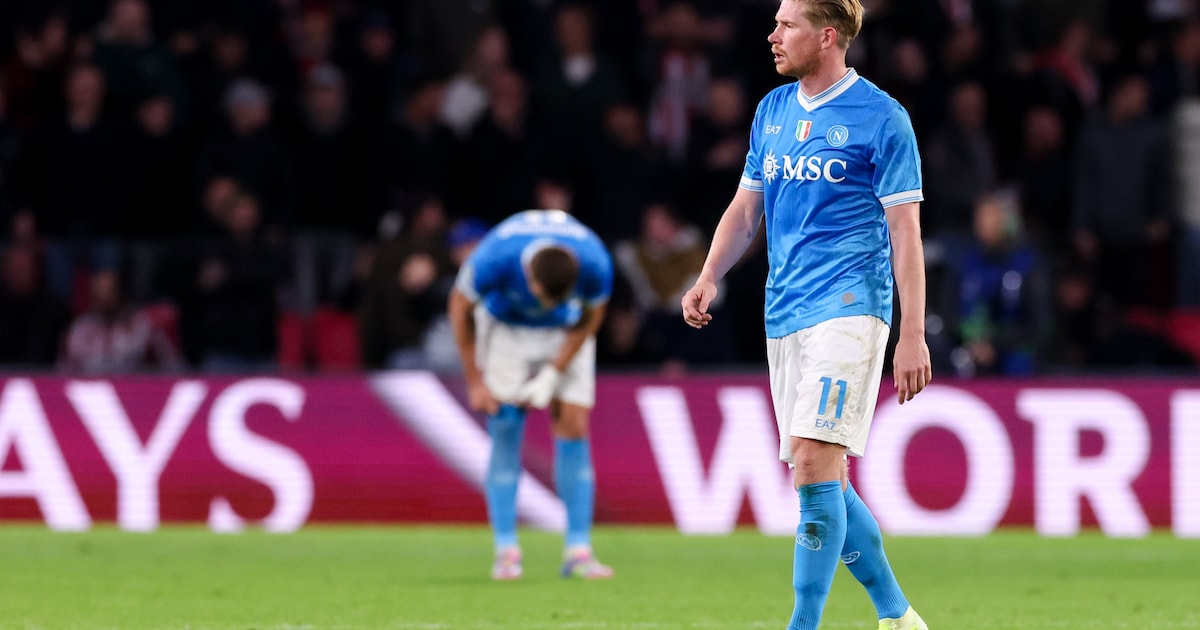 Eindhoven zien en sterven: zwak Napoli met bleke De Bruyne zakt door de ondergrens en verliest met 6
