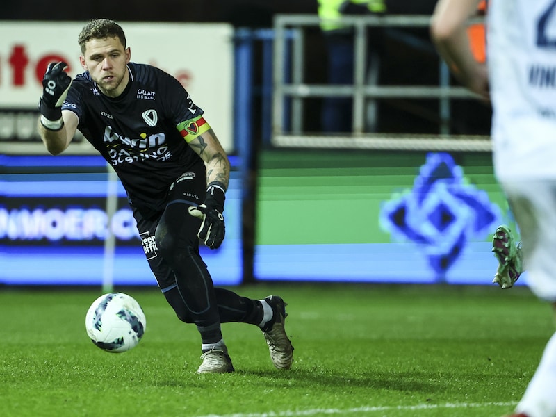 Liam Bossin (KV Oostende) na verlies tegen Dender: “We zullen altijd buitenshuis moeten spelen, zeker?”
