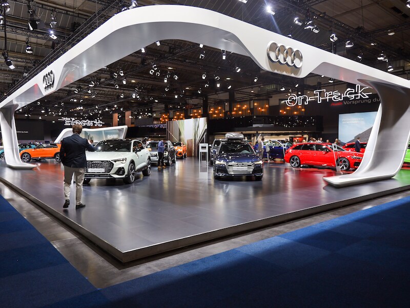 Wat gebeurt er met de auto's na het autosalon?