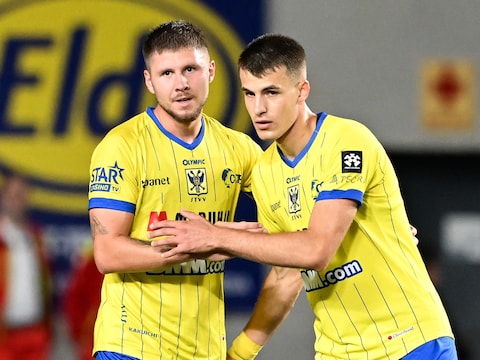 LIVE. Vanwesemael zet STVV op dubbele voorsprong tegen La Louvière