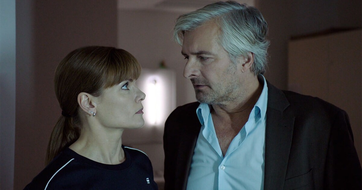 Toxisch leiderschap en vete met Angela Schijf: Nederland neemt afscheid van Viktor Renier in ‘Flikke