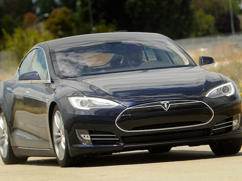 Een Tesla Model S.