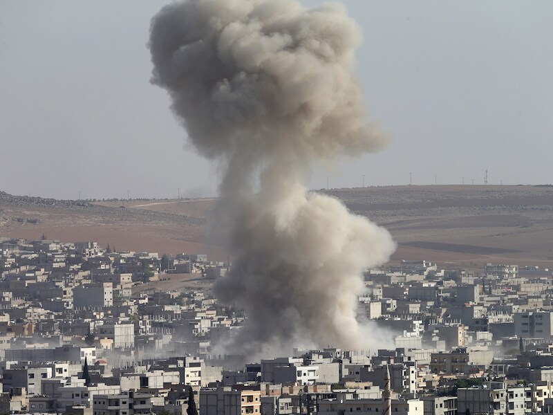Een foto van Kobane, vanuit Turkije genomen.