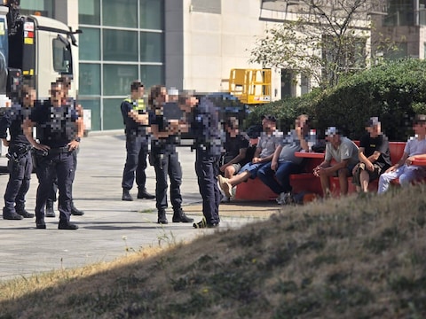 Controleactie aan het Mediaplein in Antwerpen, vlak bij het Centraal Station.