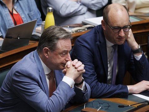 Premier Bart De Wever (N-VA) en vicepremier en begrotingminister Vincent Van Peteghem (CD&V).