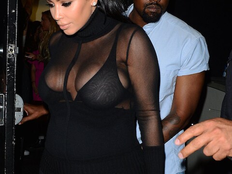 Kim Met Kanye op het verjaardagsfeest van Kylie.