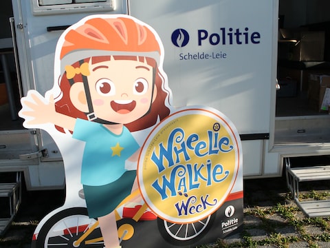 Met Wheelie & Walkie trekt de politie naar scholen.