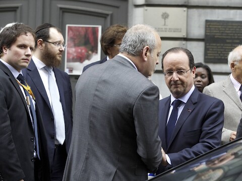 Hollande bracht zelf een bezoek aan het Joods Museum in Brussel.
