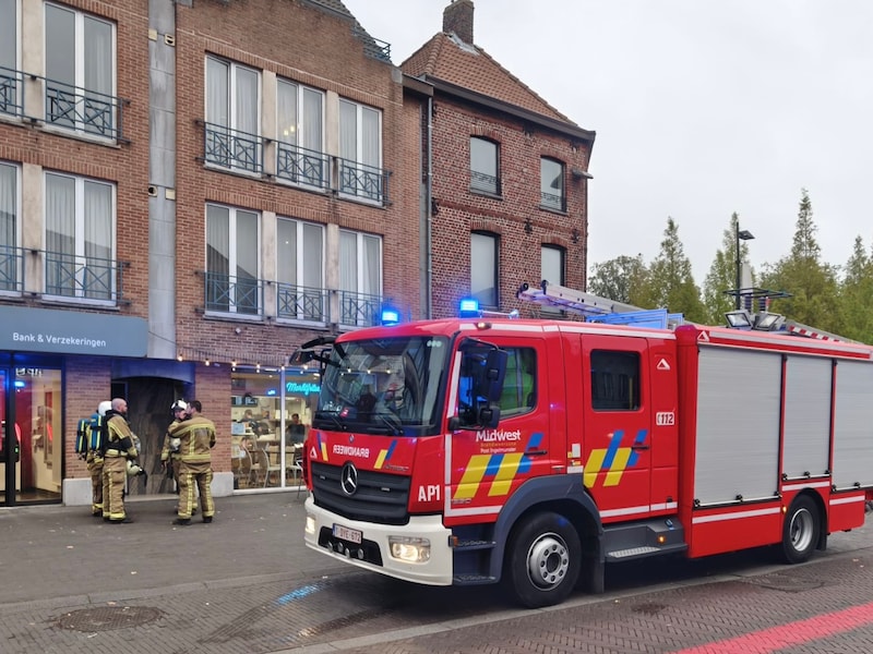De brandweer hoefde nauwelijks tussen te komen, in het begin van de Bruggestraat in Ingelmunster.
