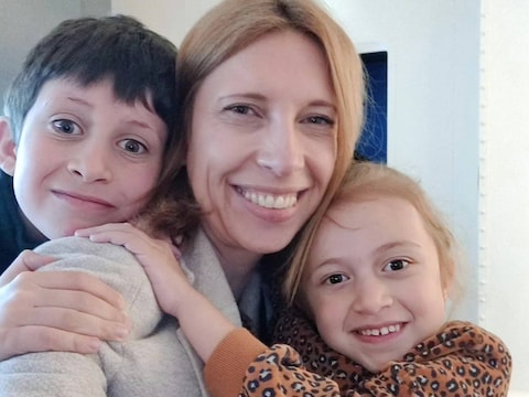 Mama Ellen De Meyer (40) en Pia (7).