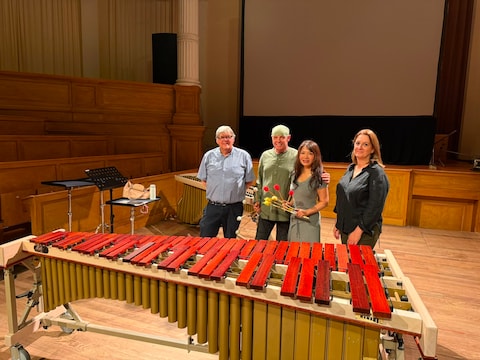 Ludwig Albert, artistiek directeur Marimba Competition 2026 en
jurylid Pei-Ching Wu (tweede van links).