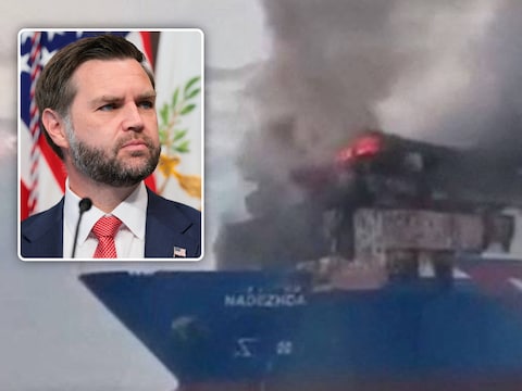 Het vrachtschip Nadezhda werd getroffen bij een droneaanval nabij de Russische Zwarte Zeehaven Novorossiejsk.Inzet: Amerikaanse vicepresident J.D. Vance. 
