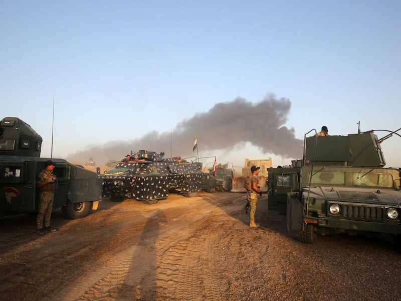 Regeringstroepen naderen de stad Fallujah.