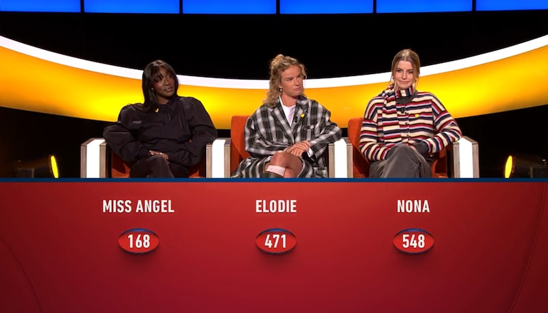 Miss Angel, Elodie Gabias en Nona Van Braeckel in 'De slimste mens'.