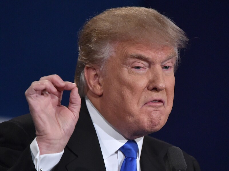 De senator die de onderzoekscommissie naar de Russische inmenging bij de verkiezingen leidt, schat de kans dat Trump zijn termijn niet uitzit op twee tegen één.