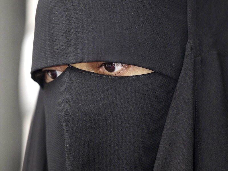 Stéphanie Djato bekeerde zich vier jaar geleden tot de islam.