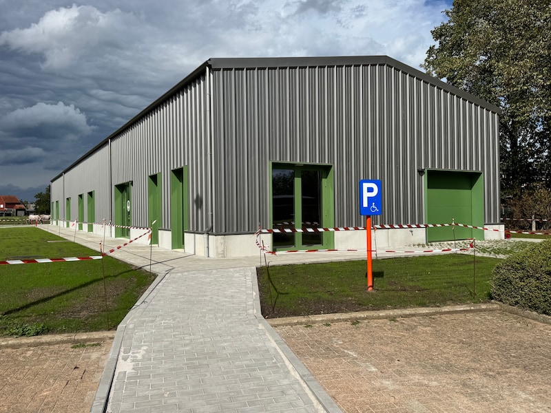 Gloednieuwe verenigingenschuur in Zoersel zwiert zaterdag deuren open