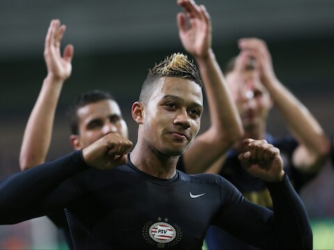 PSV viert de zege op Zulte Waregem.