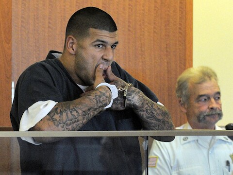 Aaron Hernandez in de rechtbank.