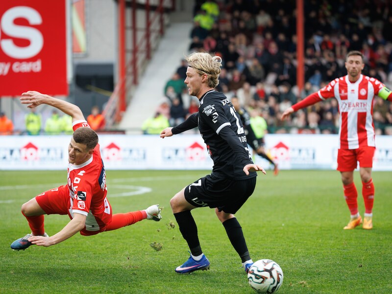 “Niet zweven, want het kan snel gedaan zijn”: Rune Van den Bergh drijft eindelijk boven water bij KSC Lokeren