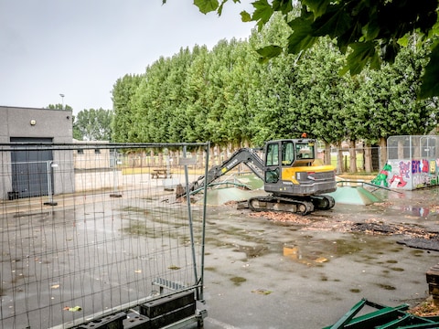 De werken aan het skatepark in Oudenburg zijn gestart.