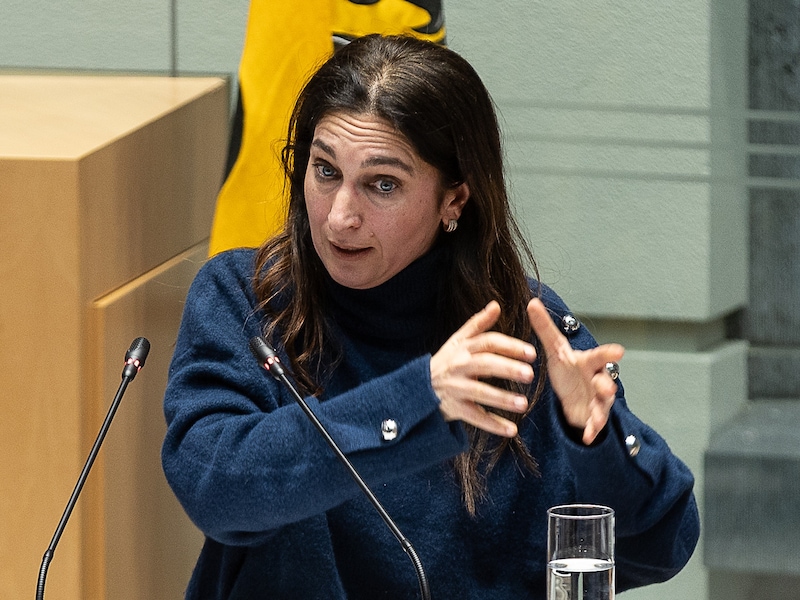 Demir pleit voor gedragsschool voor leerlingen die al meermaals van school zijn gestuurd: “Diepgaand resetten”