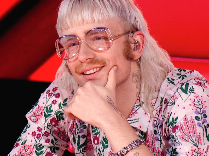 Joost Klein als coach in ‘The Voice van Vlaanderen’. 