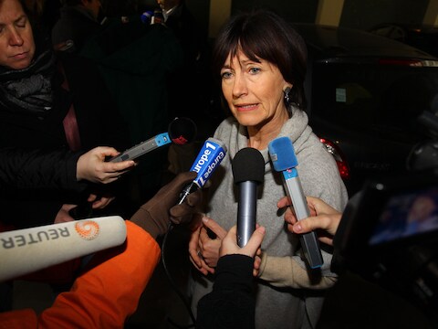 PS-vicepremier Laurette Onkelinx staat de pers te woord na het akkoord over de begroting.