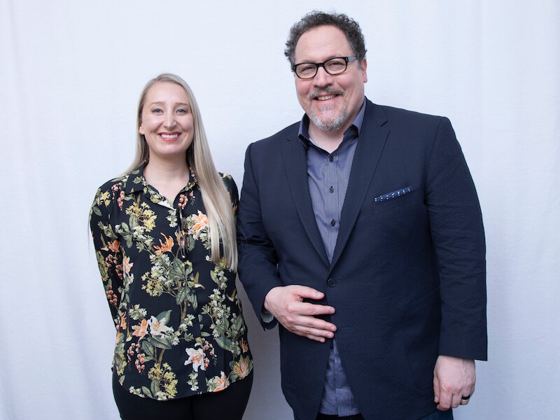 INTERVIEW. ‘The Lion King’-regisseur Jon Favreau blij met sterrencast: “Het duet in de studio zal ik niet snel vergeten”
