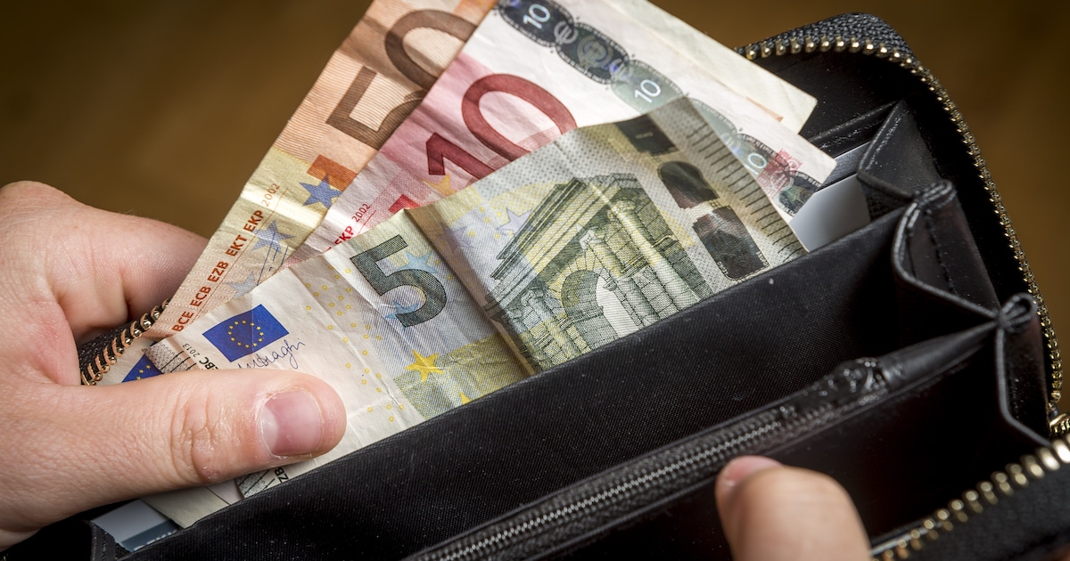 Opvallend advies van Nederlandse banken: “Zorg dat je contant geld in ...
