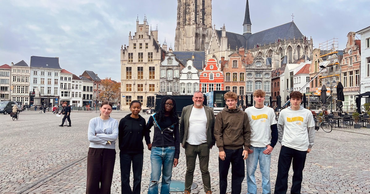 14 jongeren werken mee bij stadsdiensten tijdens YOUCA Action Day: loon gaat integraal naar strijd v