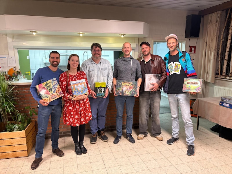 Kristof Maes en Charlotte Van Steen (links) werden Belgisch kampioen Tichu