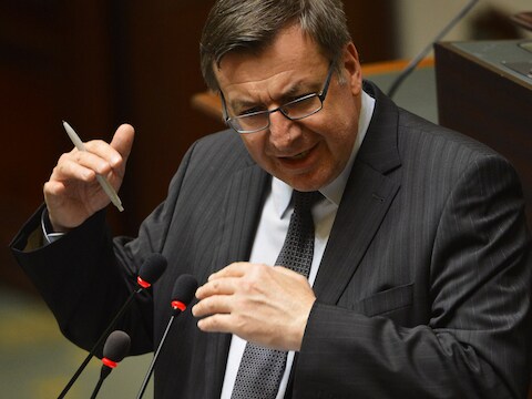 Bij het kabinet van minister van Financiën Steven Vanackere luidt het dat de budgettaire impact "relatief beperkt" blijft.
