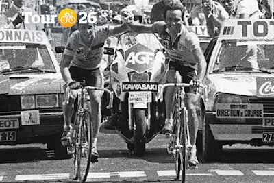 Het verhaal van de smerigste Tour ooit: ze kwamen hand in hand over de meet op Alpe d’Huez, maar konden elkaars bloed drinken