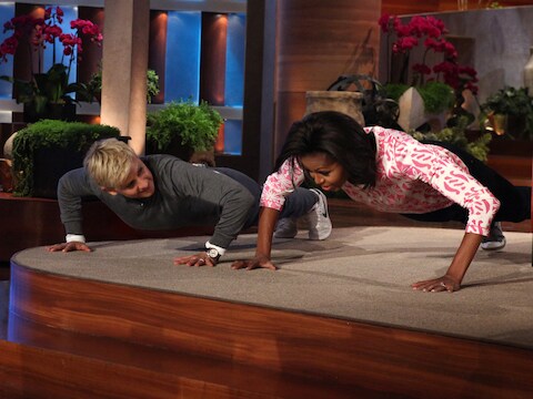 DeGeneres zette onlangs First Lady Michelle Obama aan tot een potje push-ups.