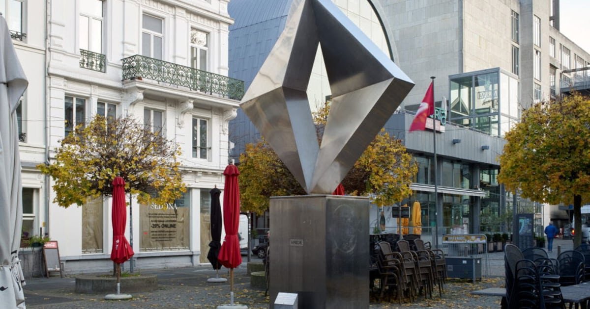 Herdenkingsmonument dat jarenlang op Wapper stond, verhuist naar ...
