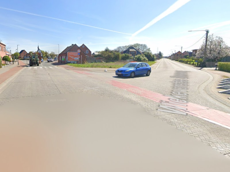 Het ongeval gebeurde op het kruispunt van de Uilenberg en de Wiekevorstsesteenweg in Herenthout.