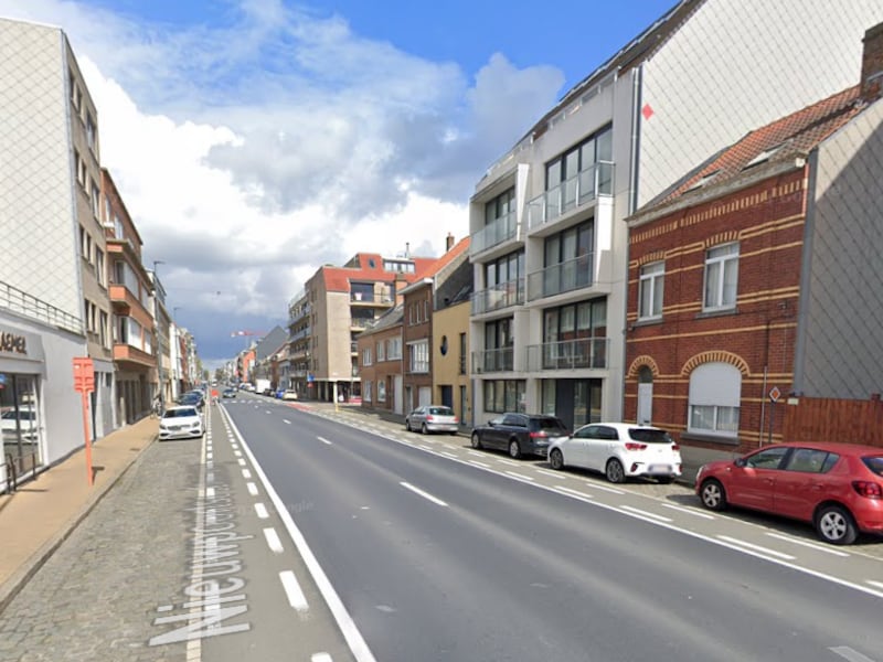 De Nieuwpoortsesteenweg in Oostende.