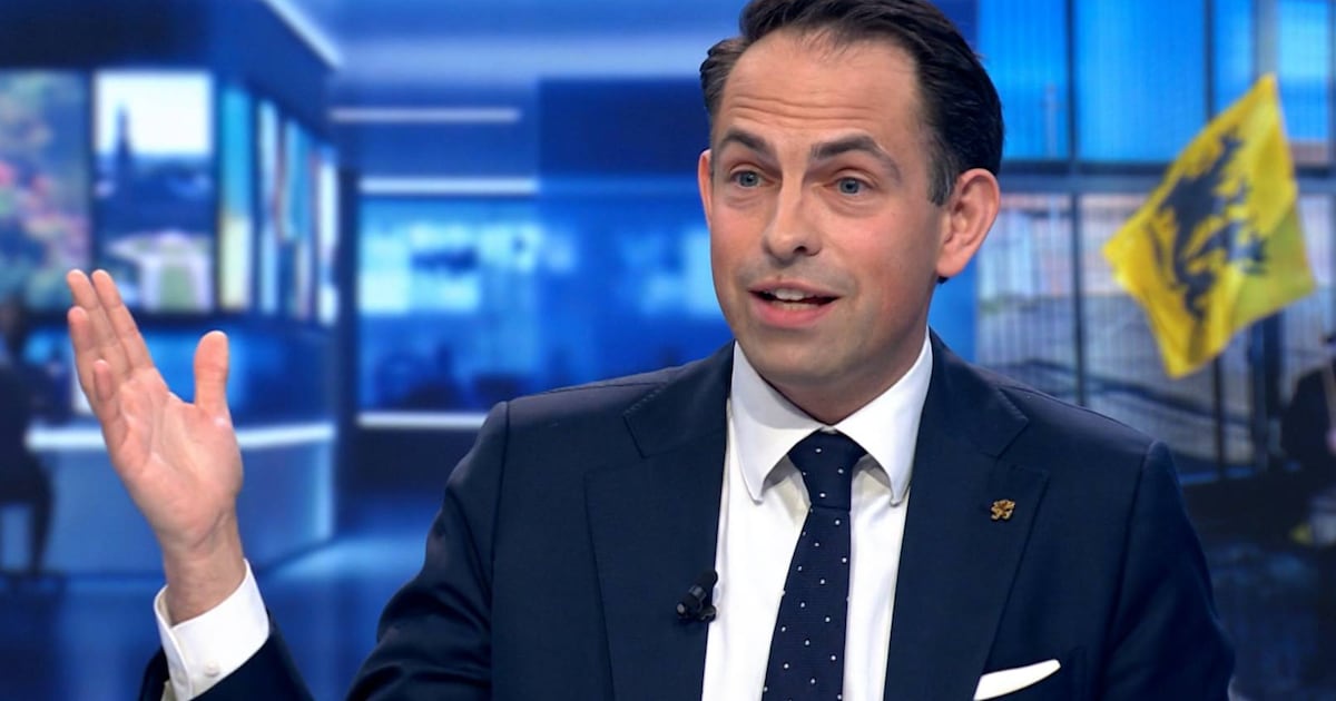 “Heel veel mensen zijn teleurgesteld”: Vlaams Belang-voorzitter Van Grieken blijft zijn pijlen richt