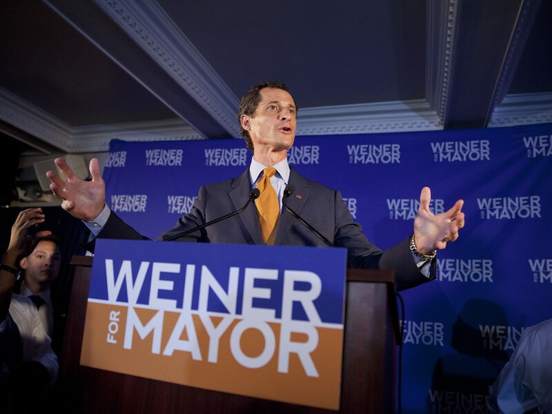 Anthony Weiner gaf afgelopen nacht zijn nederlaag toe.