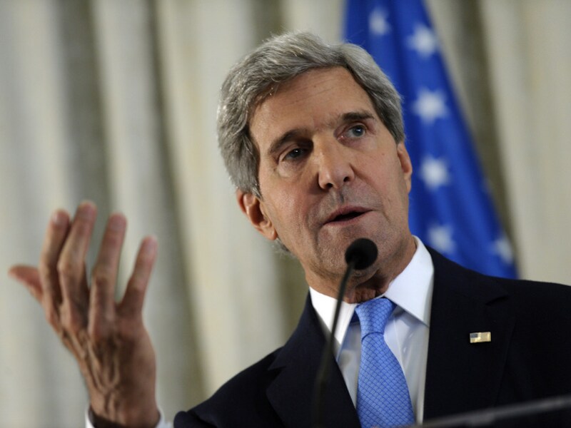 Buitenlandminister John Kerry verklaarde vandaag in Parijs dat president Obama nog geen beslissing heeft genomen.