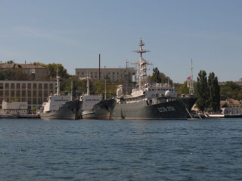 De Priazovye (rechts).