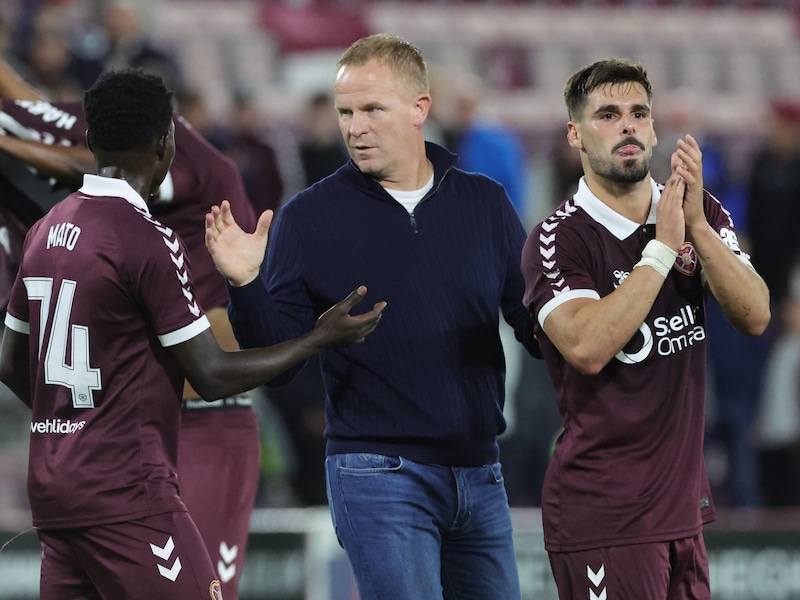 Opluchting bij Wouter Vrancken na twee uitschakelingen op rij: Hearts haalt via strafschoppen toch nog Conference League