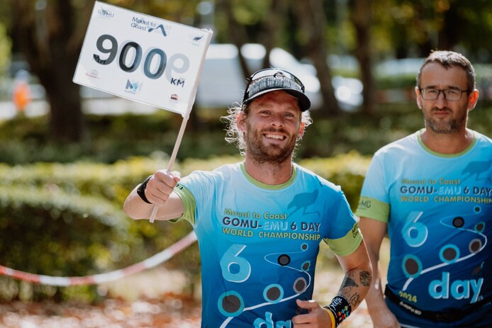 Hij is er bijna! Matthieu Bonne is voorbij 1.000 kilometer ...