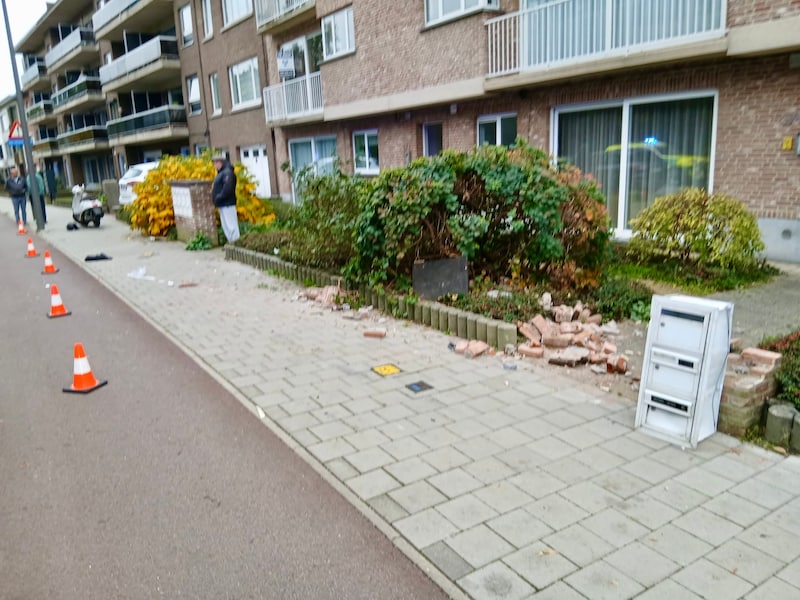 Twee 15-jarige jongens raakten maandag zwaargewond bij een ongeval op de Schotensesteenweg in Deurne.