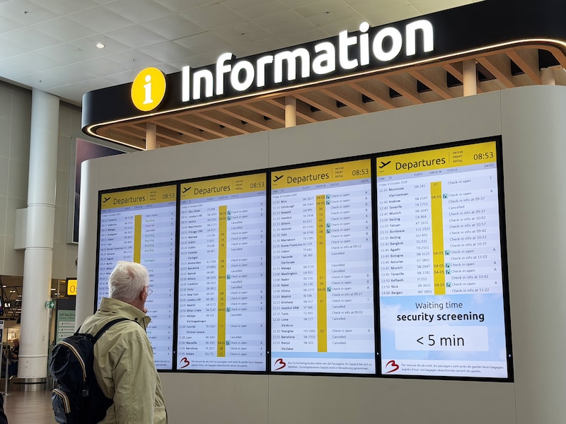 Illustratiebeeld informatiebord Brussels Airport.