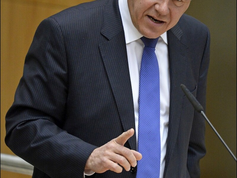 Sas Van Rouveroij.